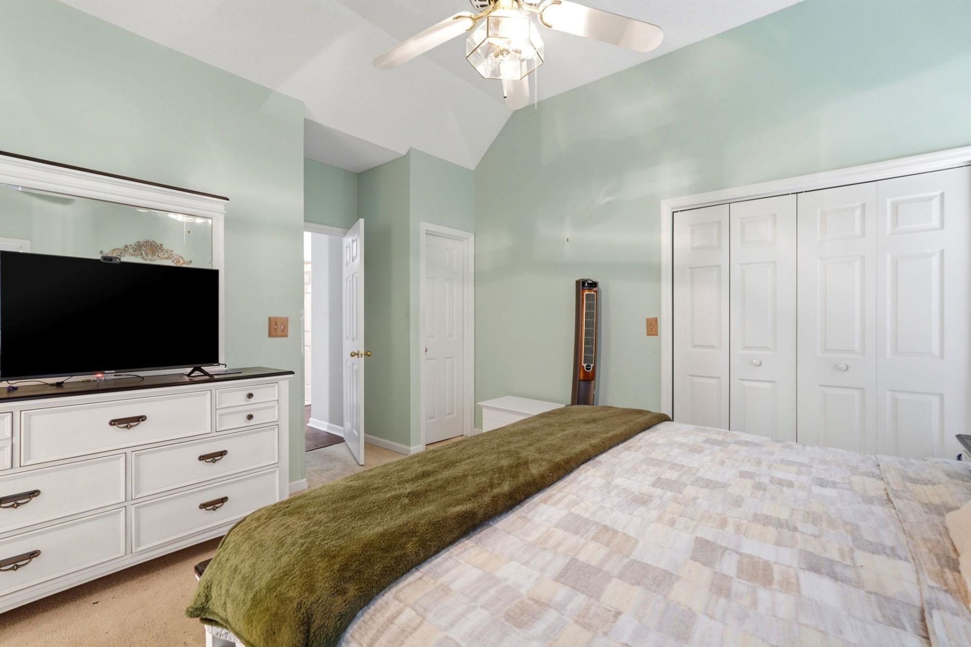 3092 Kings Ct. Photo 20