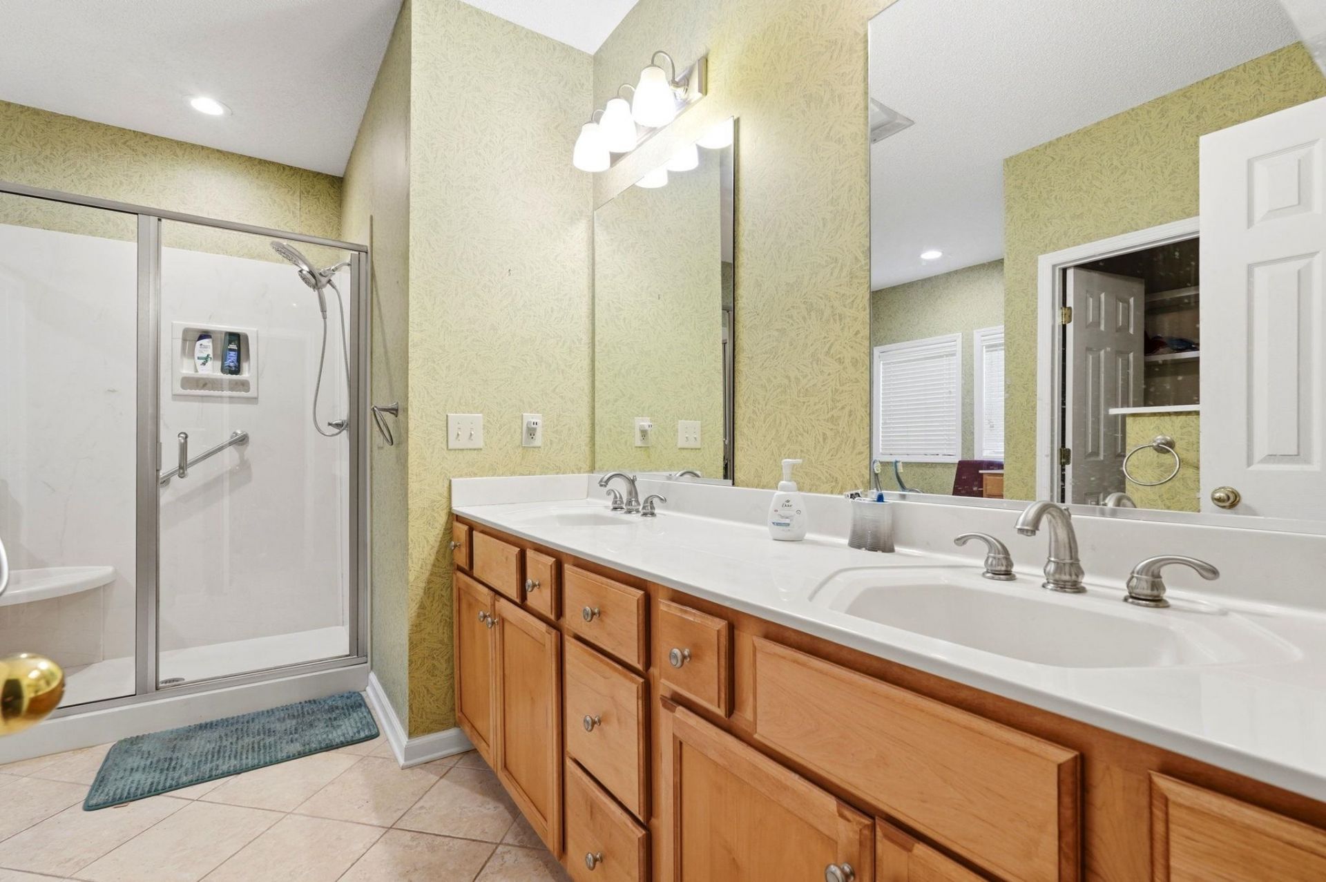 3092 Kings Ct. Photo 24