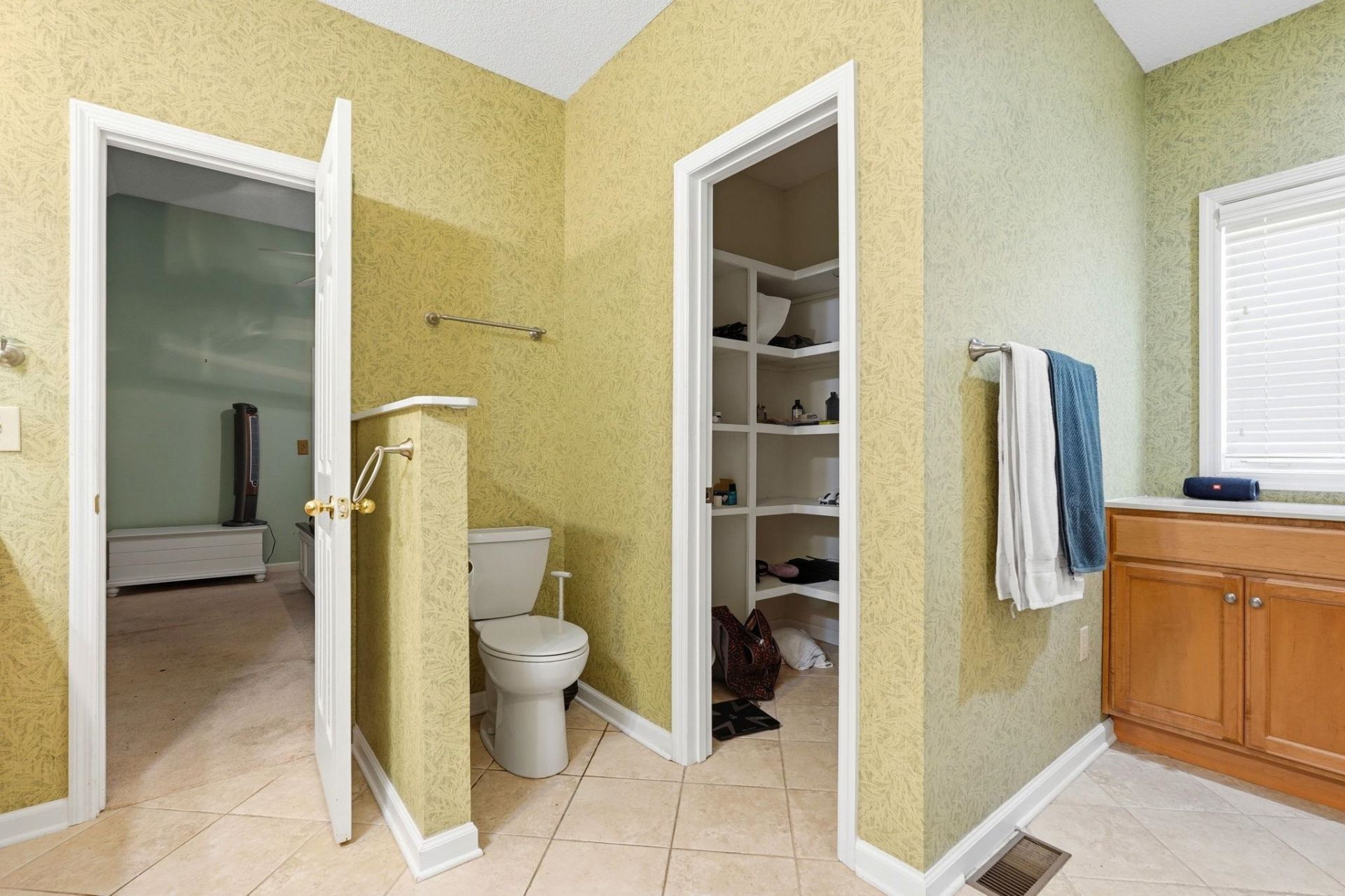 3092 Kings Ct. Photo 25