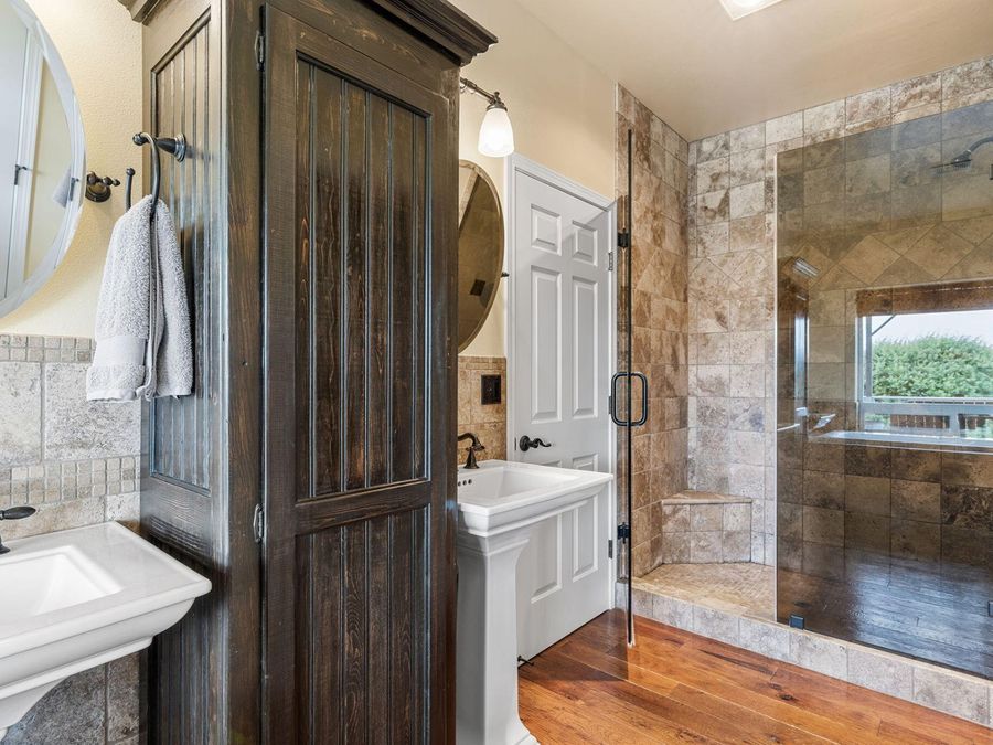 Property Image 37