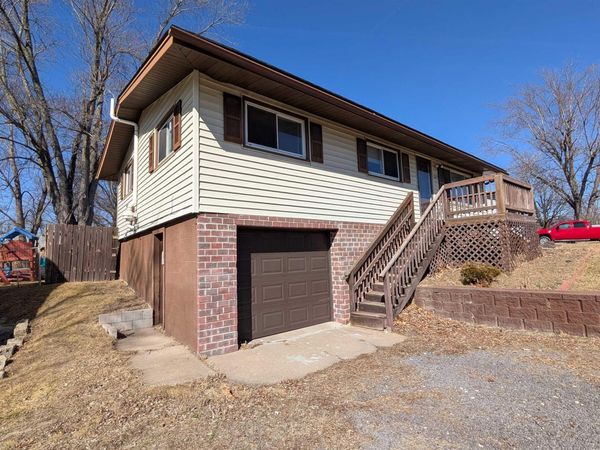 313 HAWTHORNE Circle, Creve Coeur, IL 61610