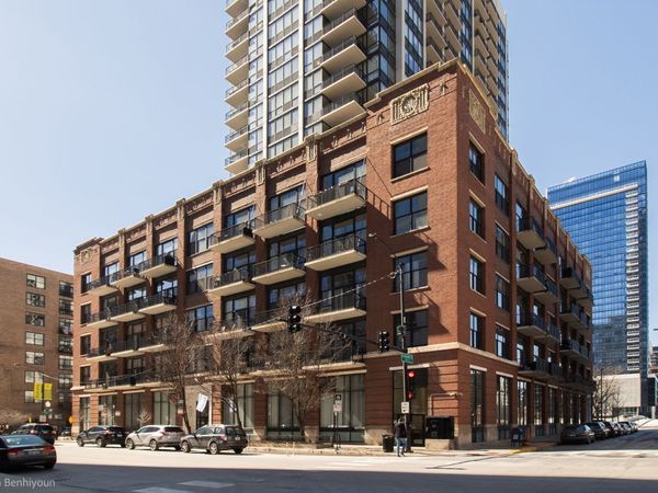 210 S Des Plaines Street, Unit 702, Chicago, IL 60661