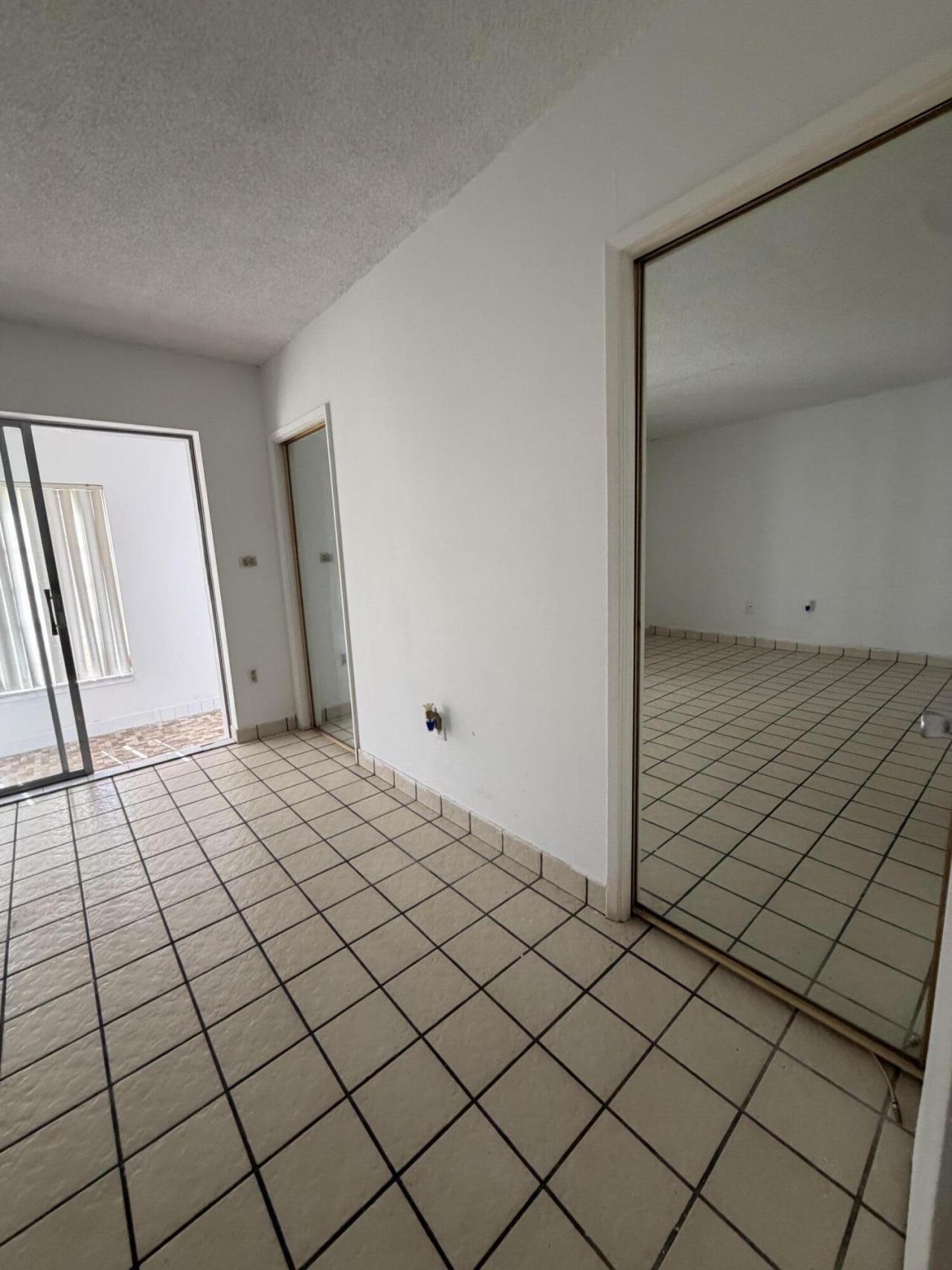 20330 NE 2nd Avenue, Unit D-5, Miami Gardens, FL 33179 Photo