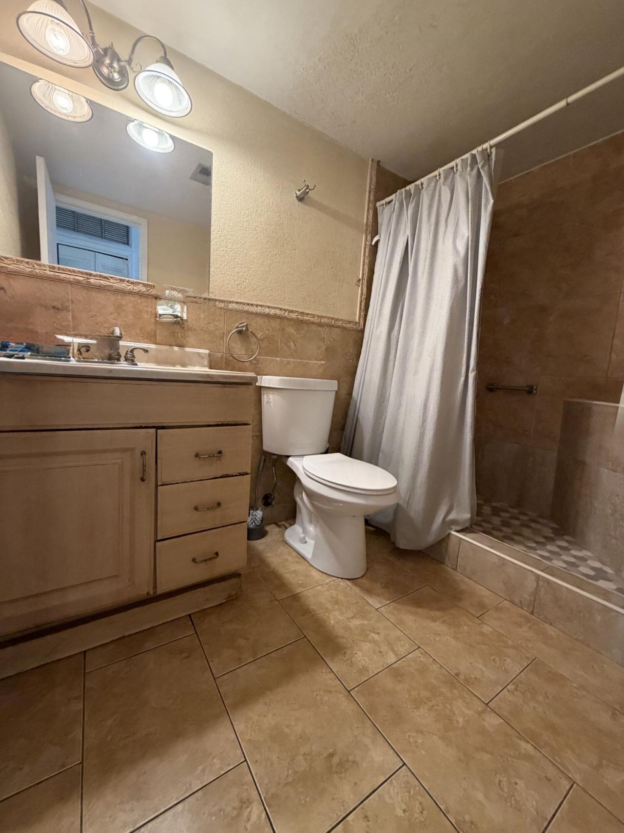 20330 NE 2nd Avenue, Unit D-5, Miami Gardens, FL 33179 Photo
