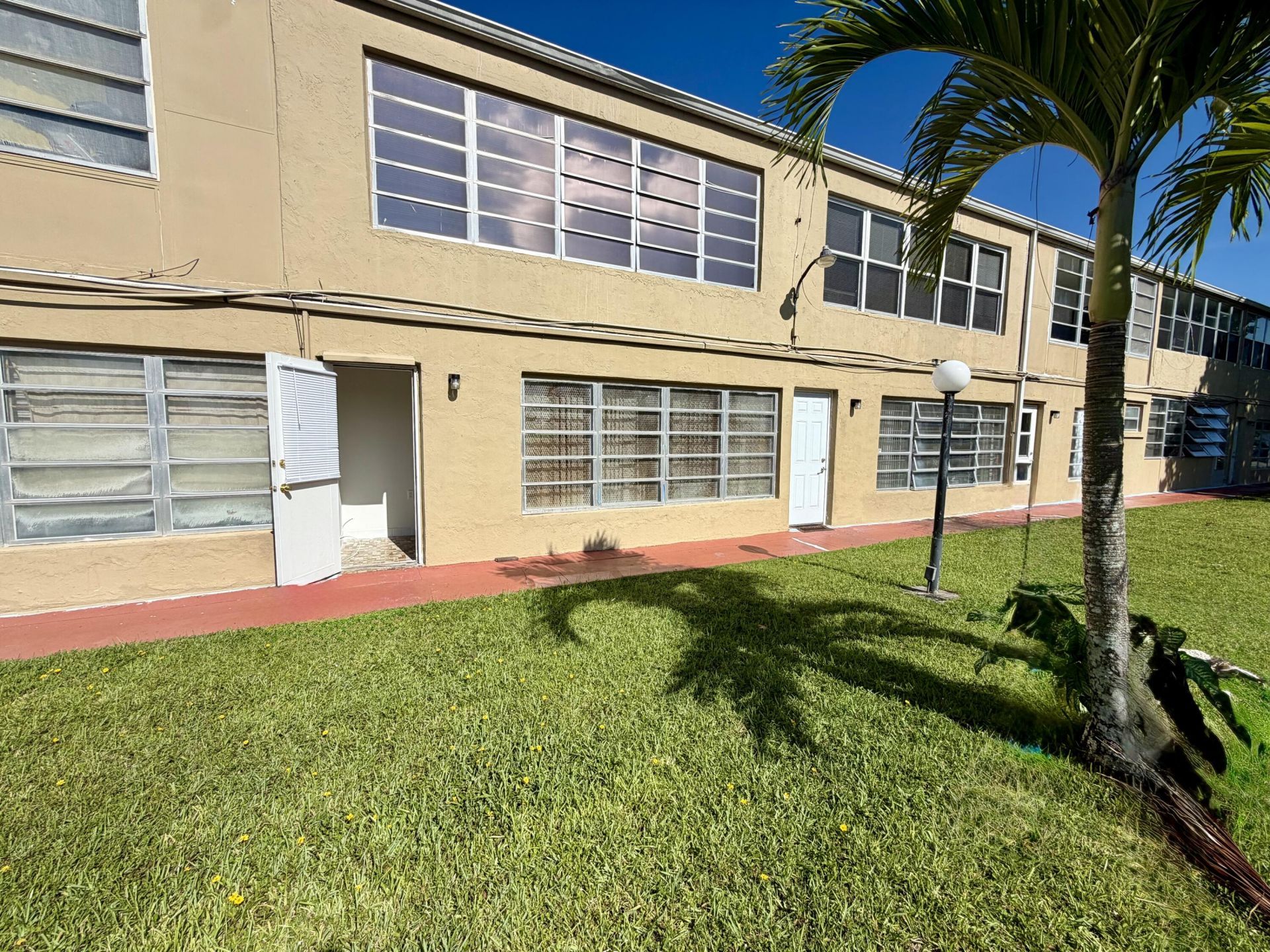 20330 NE 2nd Avenue, Unit D-5, Miami Gardens, FL 33179 Photo