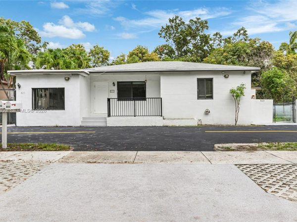 821 NW 36th Ave, Miami, FL 33125