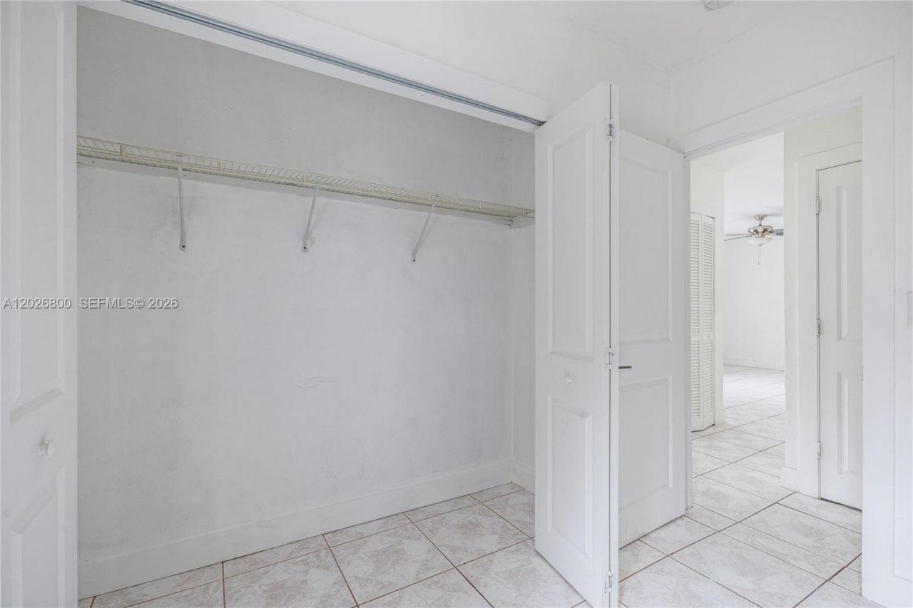 821 NW 36th Ave, Miami, FL 33125 Photo
