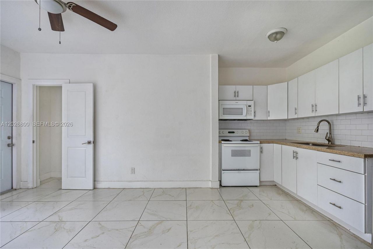 821 NW 36th Ave, Miami, FL 33125 Photo