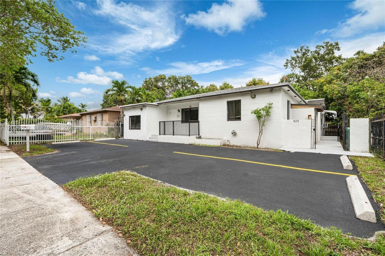 821 NW 36th Ave, Miami, FL 33125 Photo