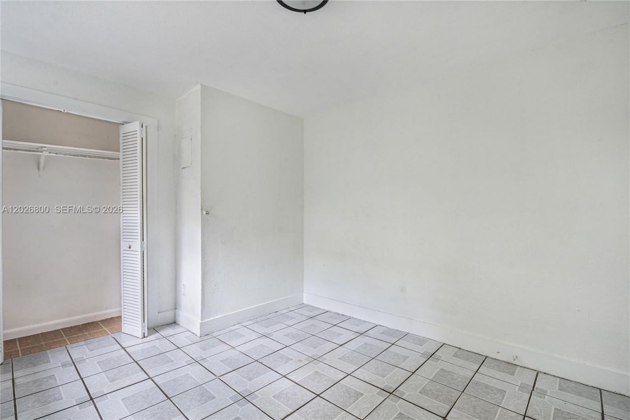 821 NW 36th Ave, Miami, FL 33125 Photo