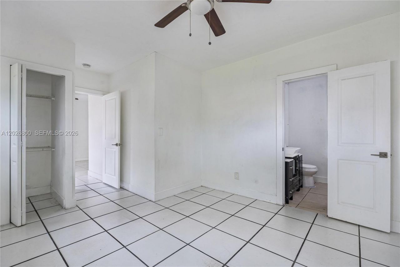 821 NW 36th Ave, Miami, FL 33125 Photo