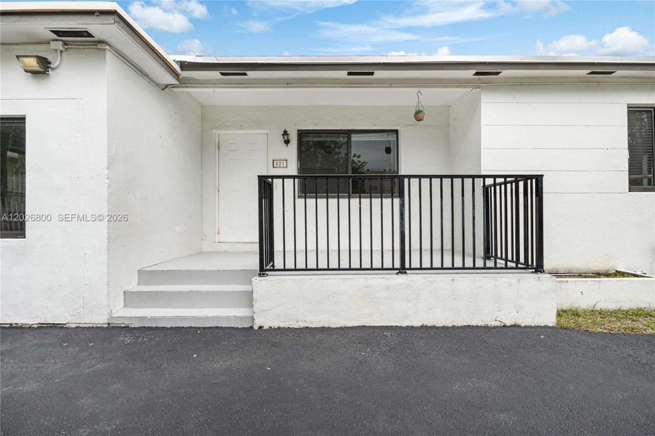 821 NW 36th Ave, Miami, FL 33125 Photo