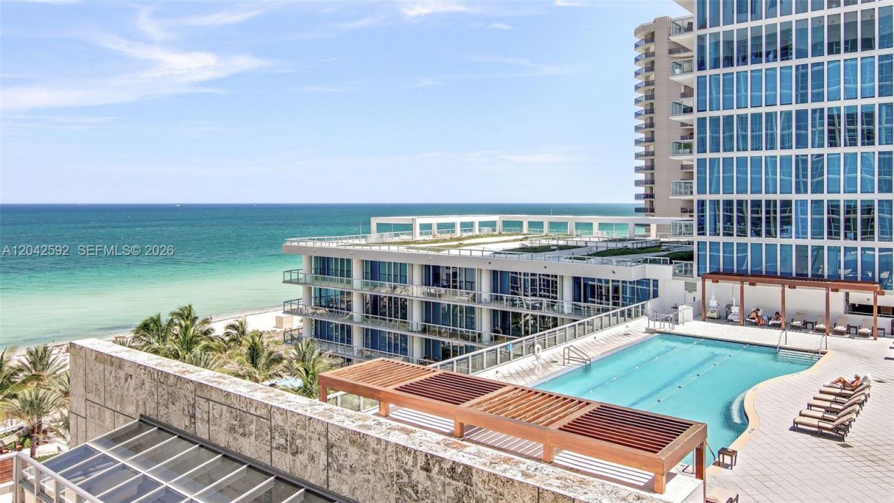 6801 Collins Ave, Unit 1101, Miami Beach, FL 33141 Photo