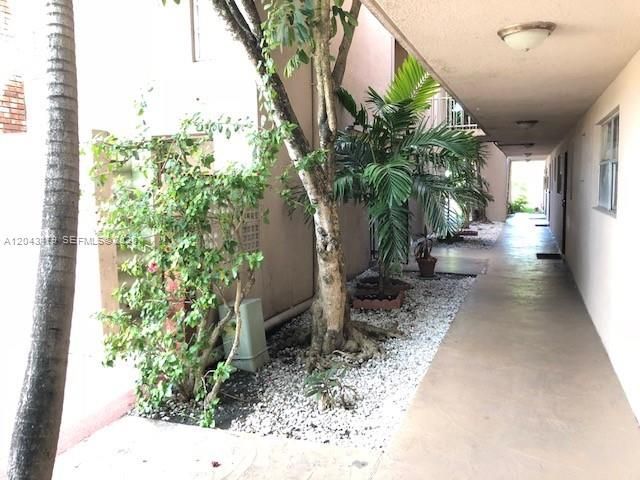 2385 NW 11th St , Unit A35, Miami, FL 33125 Photo