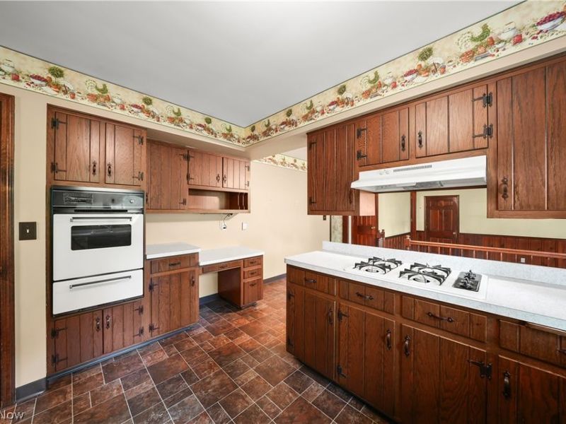 504 Vinewood Avenue, Tallmadge, OH 44278 Photo 14