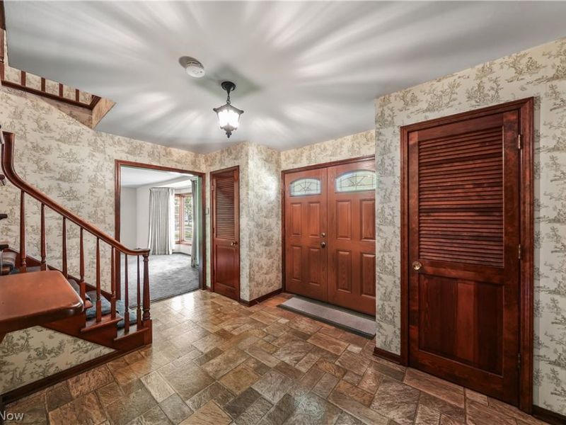 504 Vinewood Avenue, Tallmadge, OH 44278 Photo 5