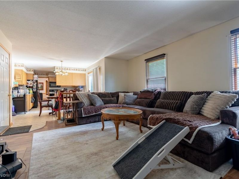 6246 Marelis Avenue NE, Canton, OH 44721 Photo 15