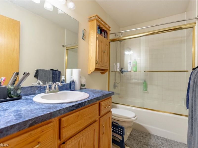 6246 Marelis Avenue NE, Canton, OH 44721 Photo 19