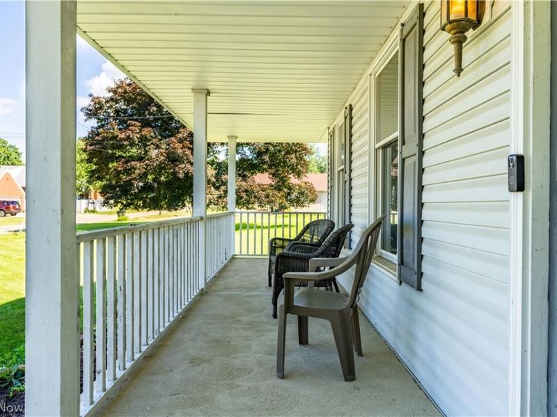6246 Marelis Avenue NE, Canton, OH 44721 Photo 2