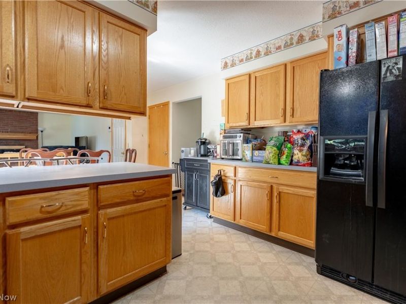 6246 Marelis Avenue NE, Canton, OH 44721 Photo 9
