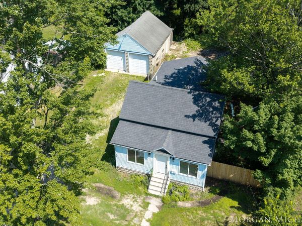 700 Oak Avenue, Muskegon, MI 49442