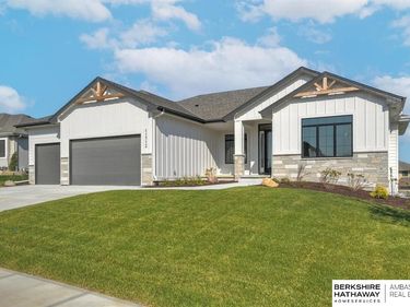 4546 S 202nd Street, Omaha, NE 68135