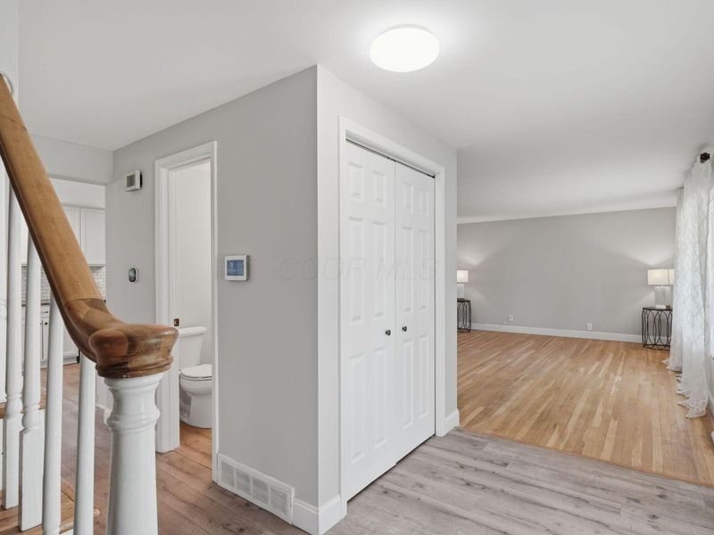 2547 Mccutcheon Road, Columbus, OH 43219 Photo 16