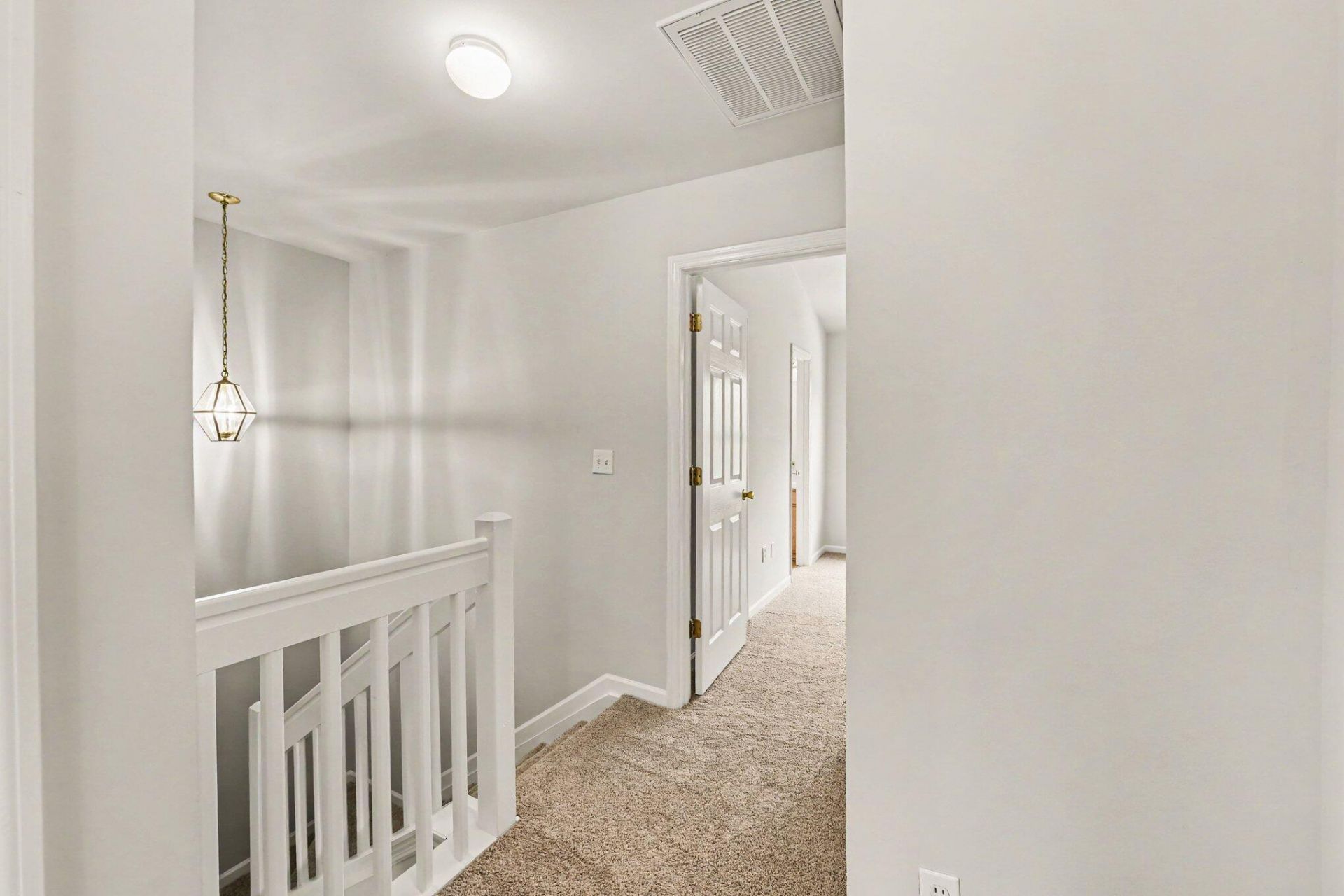 446 Doane Way Photo 11