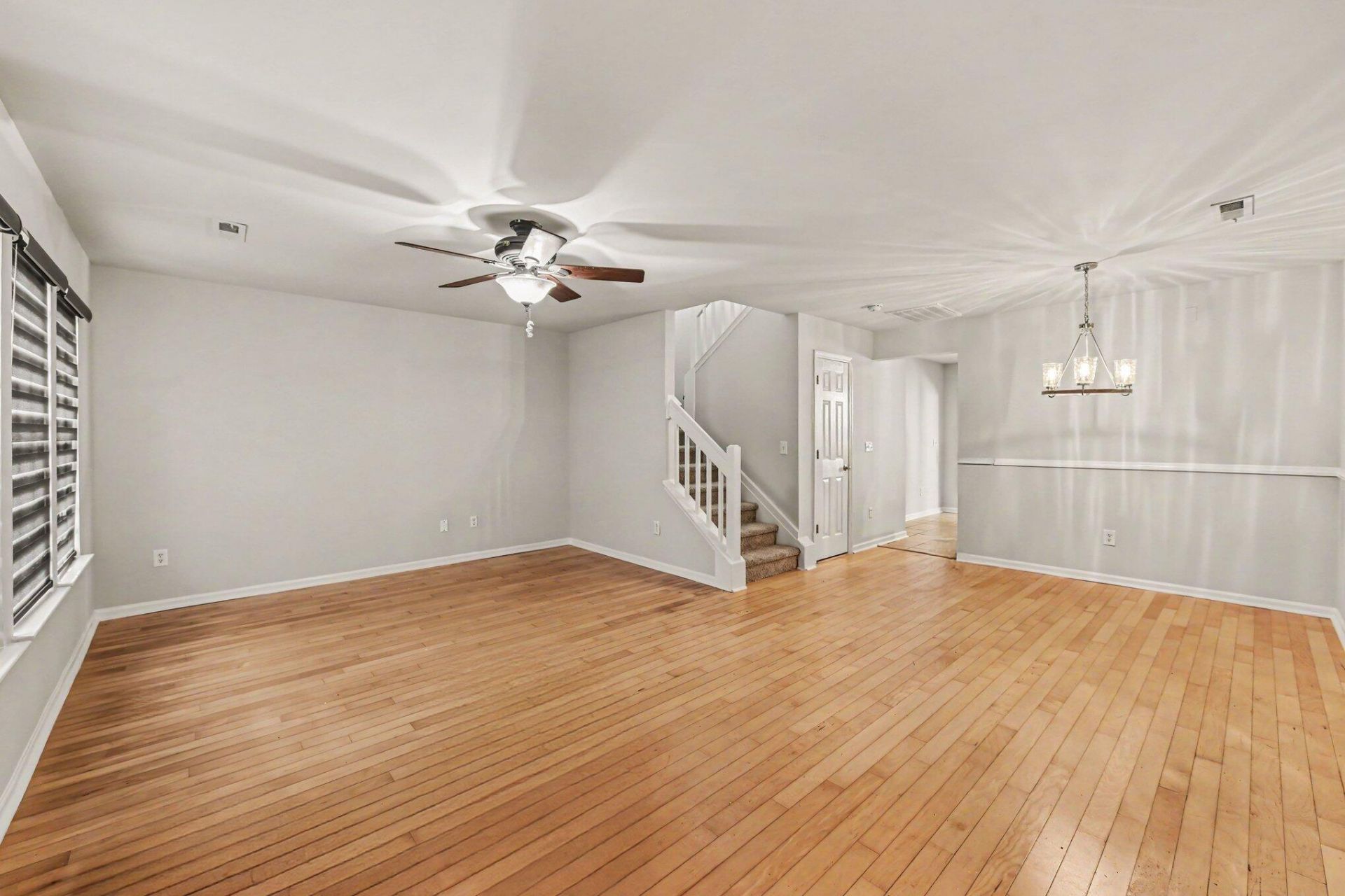 446 Doane Way Photo 3