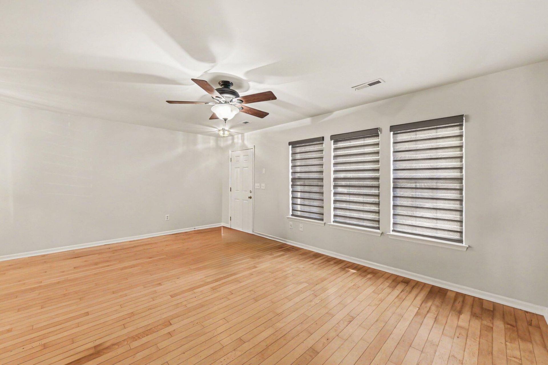 446 Doane Way Photo 8