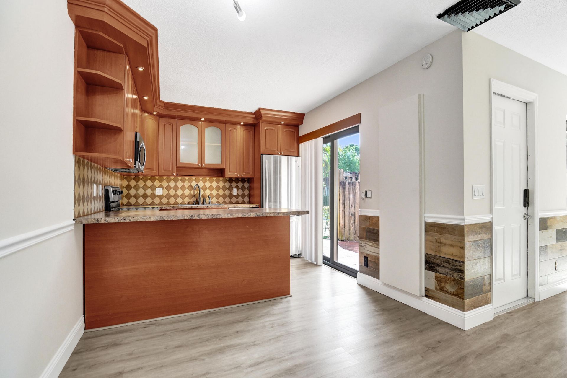 9951 NW 6th Court, Plantation, FL 33324 Photo