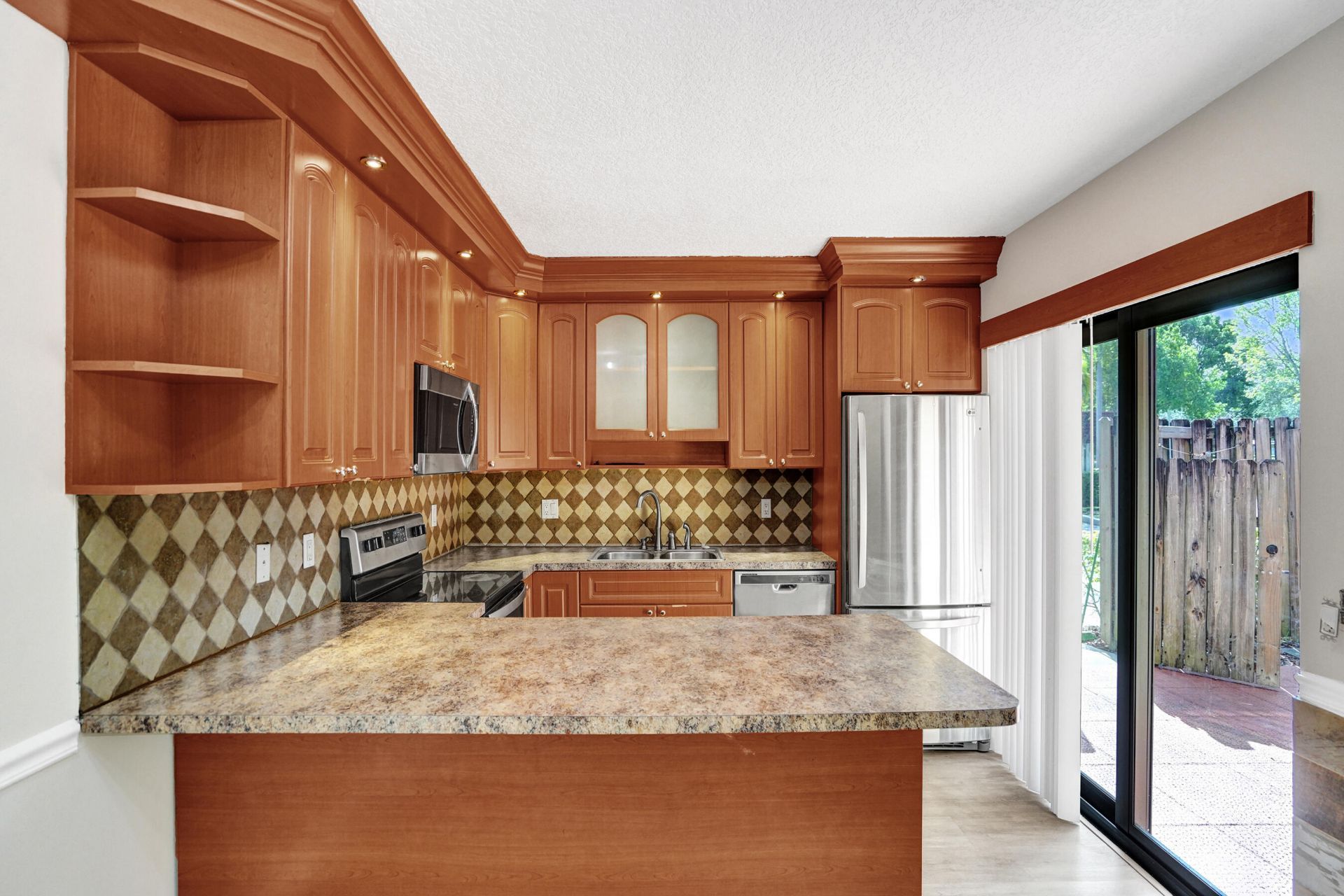 9951 NW 6th Court, Plantation, FL 33324 Photo