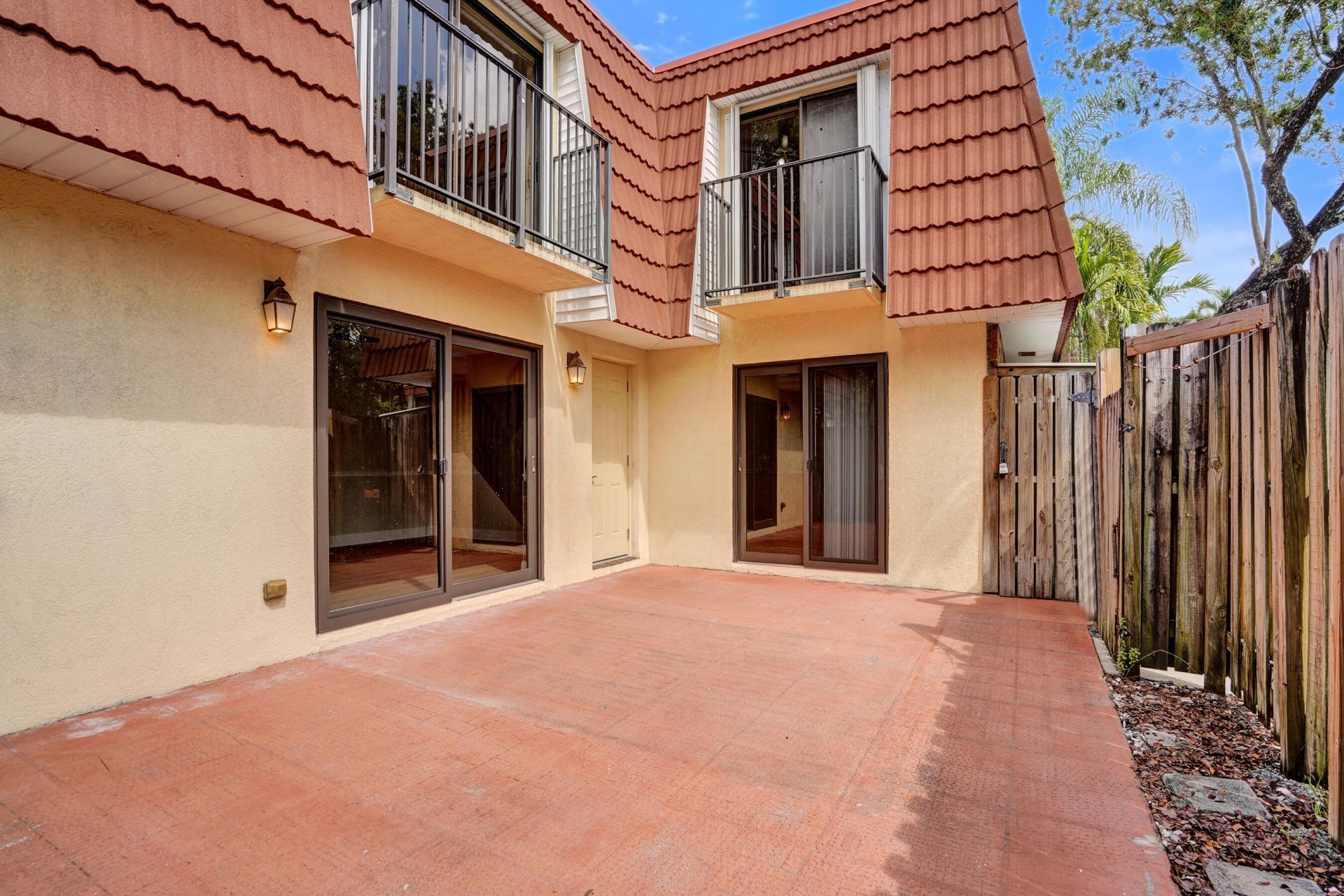 9951 NW 6th Court, Plantation, FL 33324 Photo