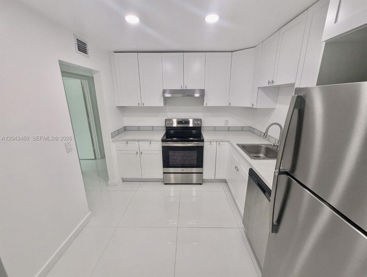 700 SE 2nd Ave , Unit 313, Deerfield Beach, FL 33441 Photo