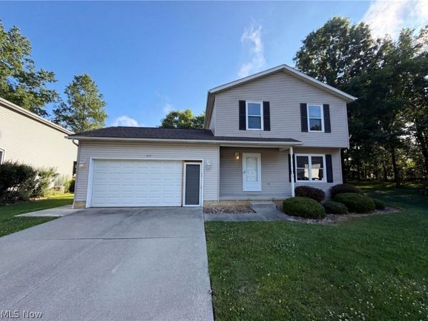 654 Diamond Circle , Ravenna, OH 44266