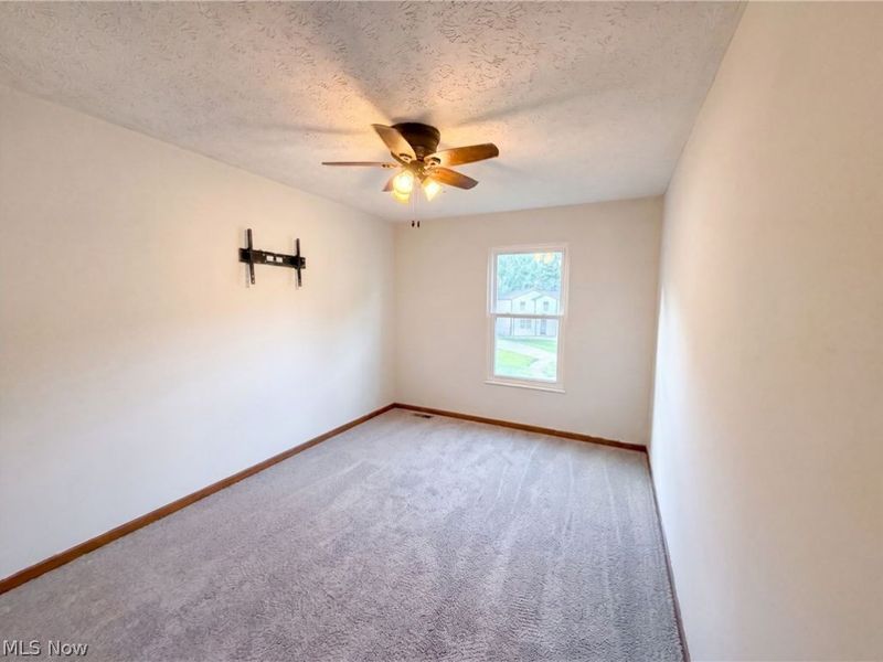 654 Diamond Circle, Ravenna, OH 44266 Photo 11