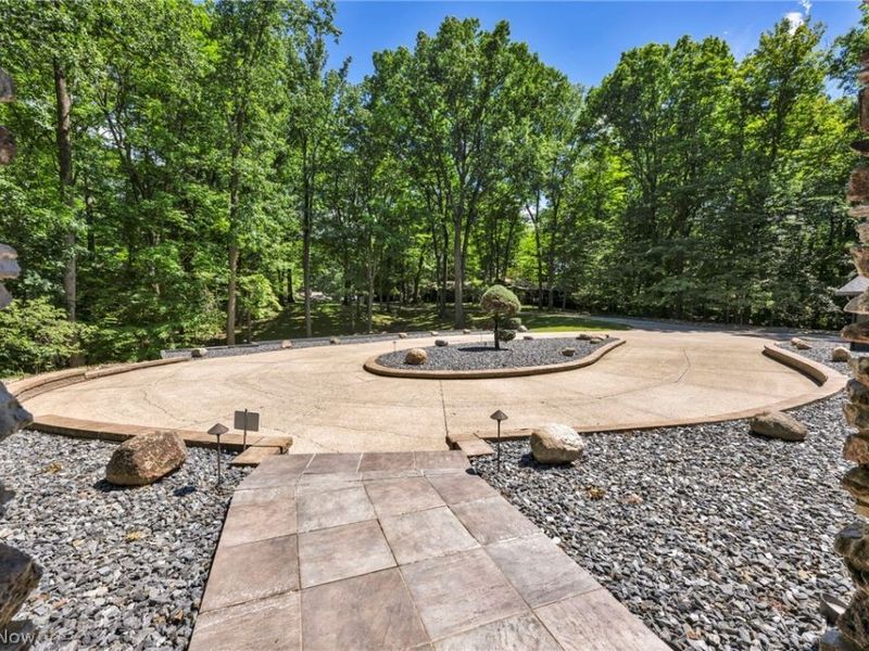 11860 Ridgecliff Circle, Strongsville, OH 44136 Photo 10