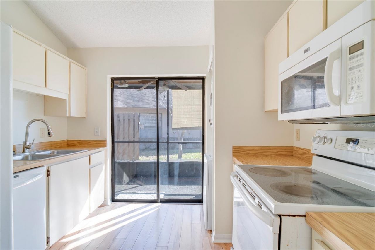 397 Eron Way, Unit 42, Winter Garden, FL 34787 Photo