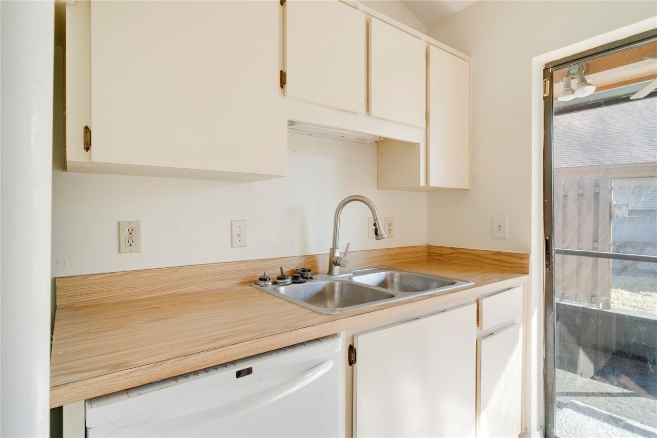397 Eron Way, Unit 42, Winter Garden, FL 34787 Photo