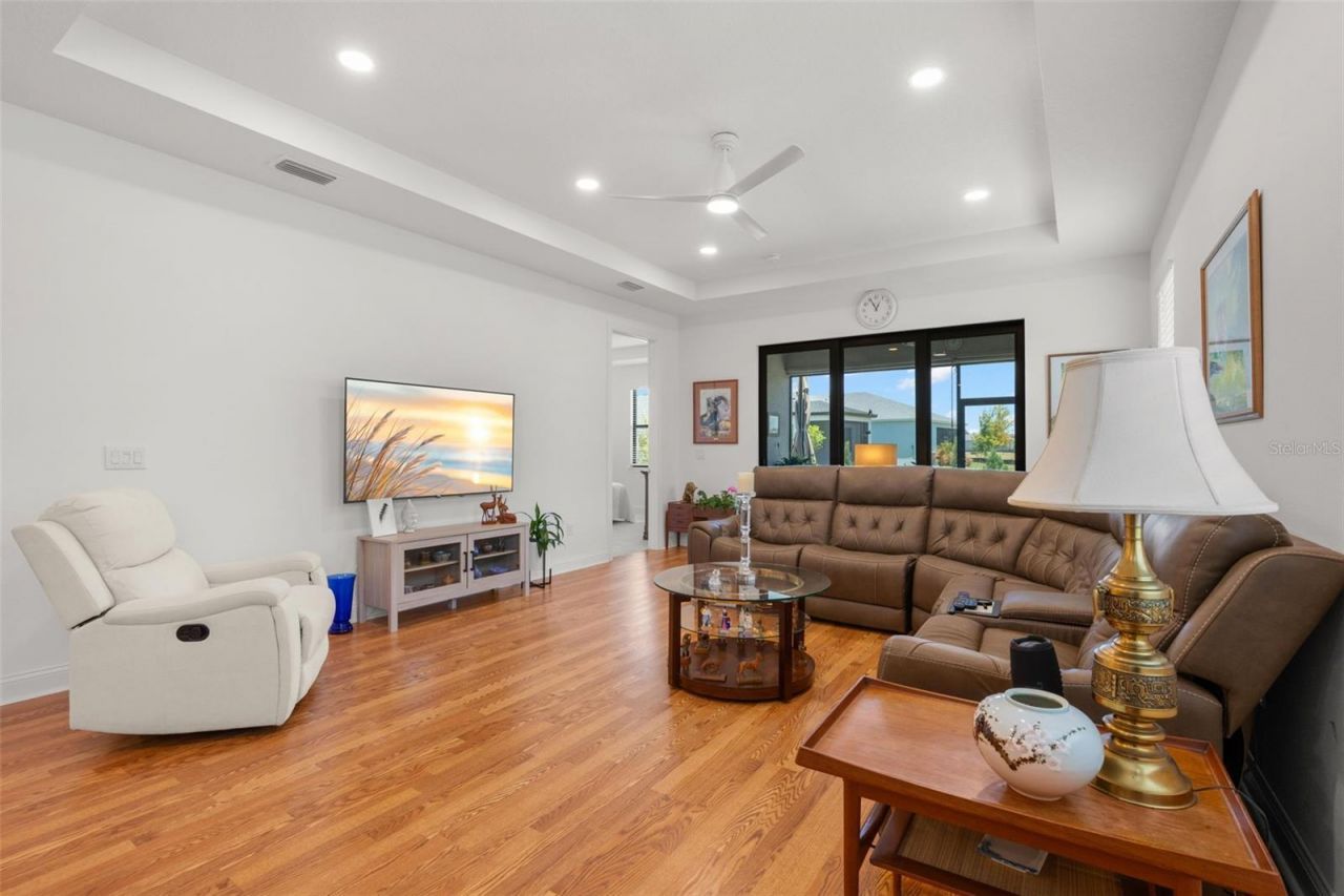 5828 Windbreak Court, Apollo Beach, FL 33572 Photo