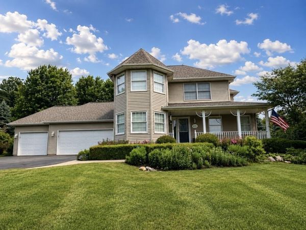 4224 W Four Lakes Drive, Linden, MI 48451