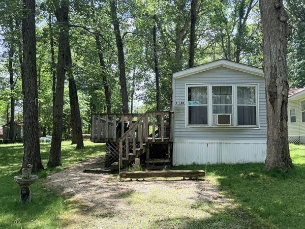 6-180 Woodhaven Lakes , Sublette, IL 61367