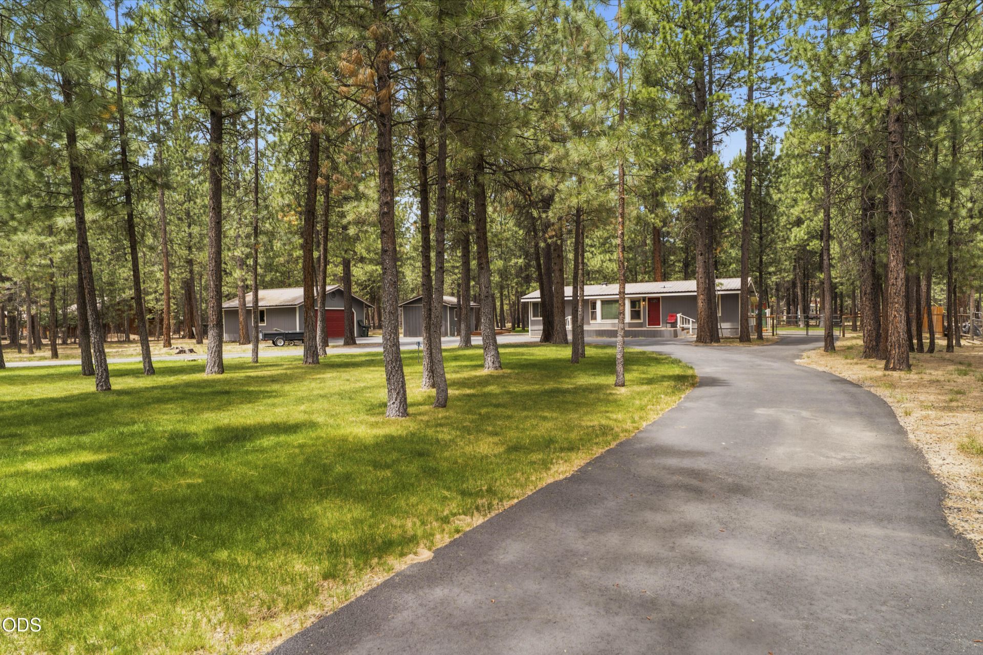 14870 Springwood Road, La Pine, OR 97739 Main Photo