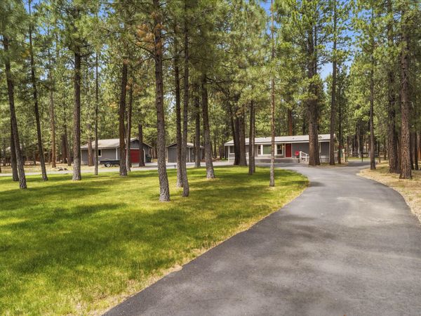 14870 Springwood Road, La Pine, OR 97739