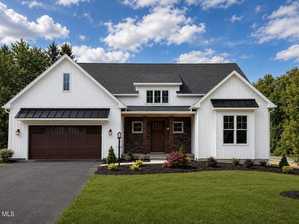 3 Wyatt's Way, Clifton Park, NY 12065