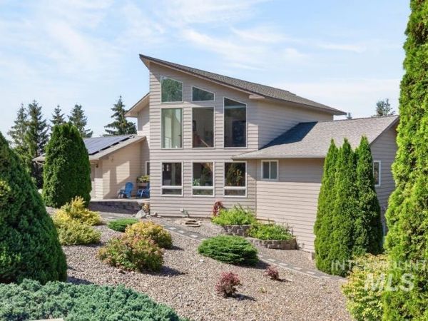 653 Indian Hills Drive, Moscow, ID 83843