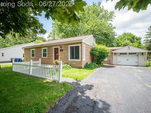2347 Pauline Drive, Waterford Twp, MI 48329