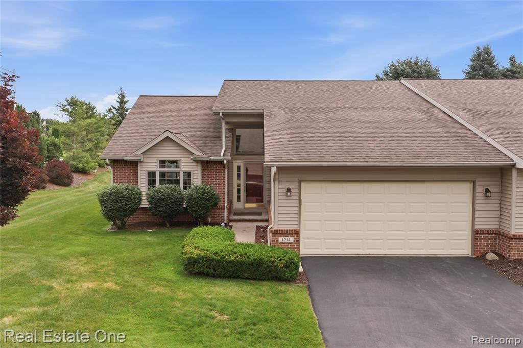 1214 Mountain Ash Drive, Brighton, MI 48116 Main Photo
