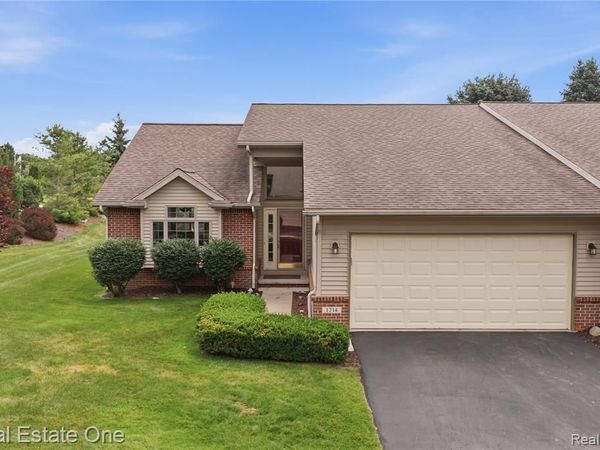 1214 Mountain Ash Drive , Brighton, MI 48116