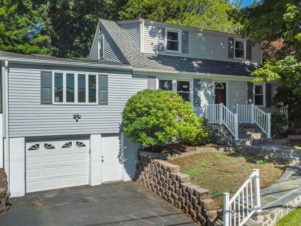 27 Mountain Rd, Rockaway, NJ 07866